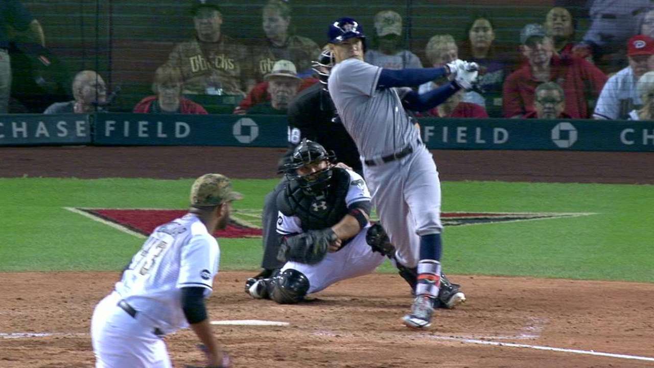Astros don't need HRs to jump on D-backs