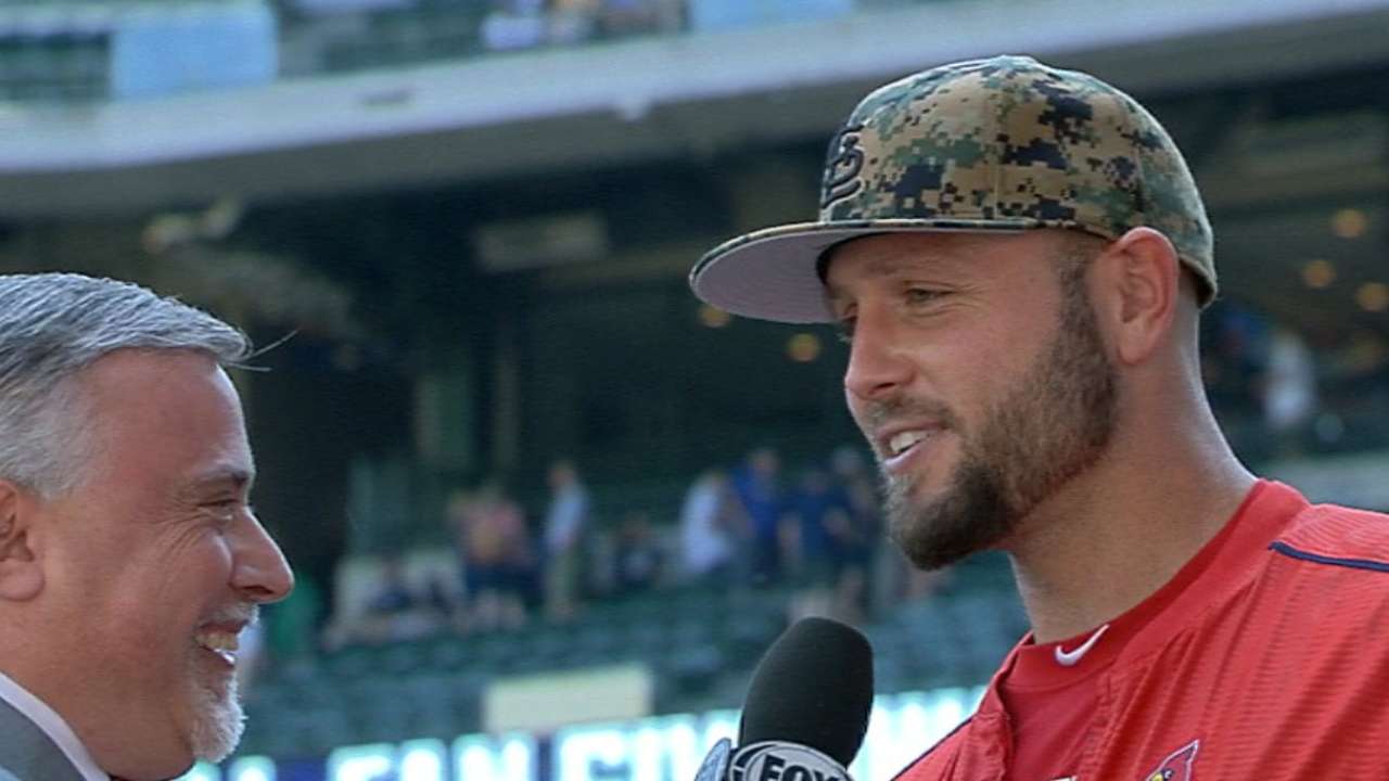 Holliday on big day in 6-0 win