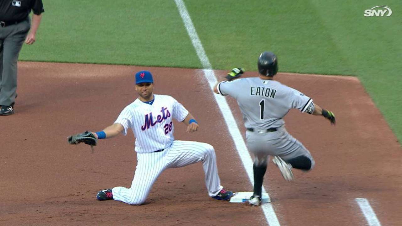 Loney records first Mets putout