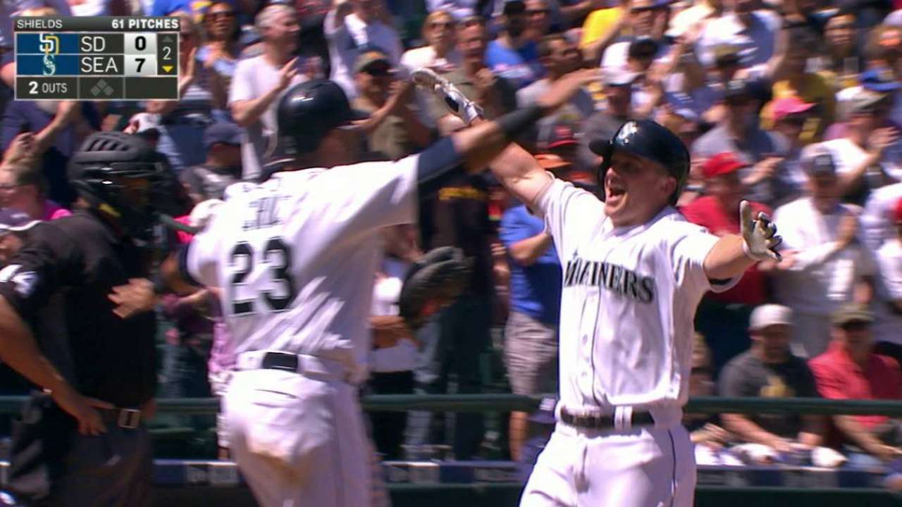 Seager's marvelous May ends in fitting way