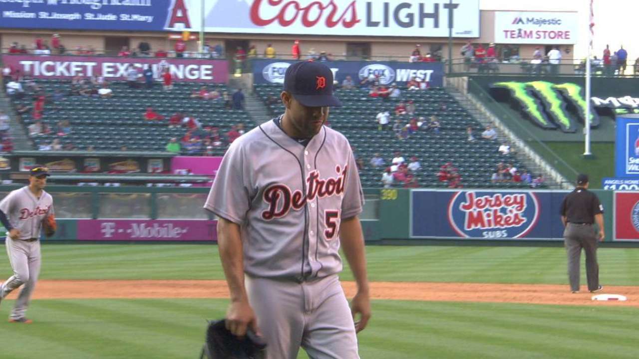 Rodriguez strands a pair