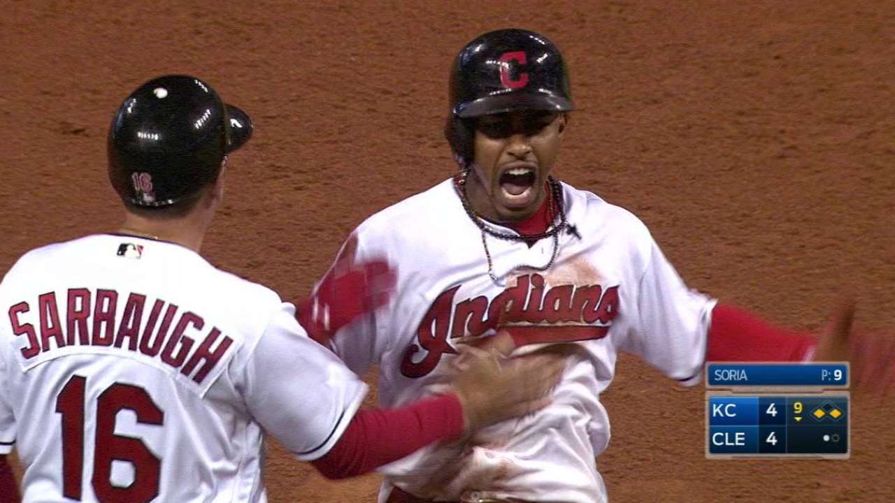 Indios remontan en el 9no para dejar tendidos a Reales