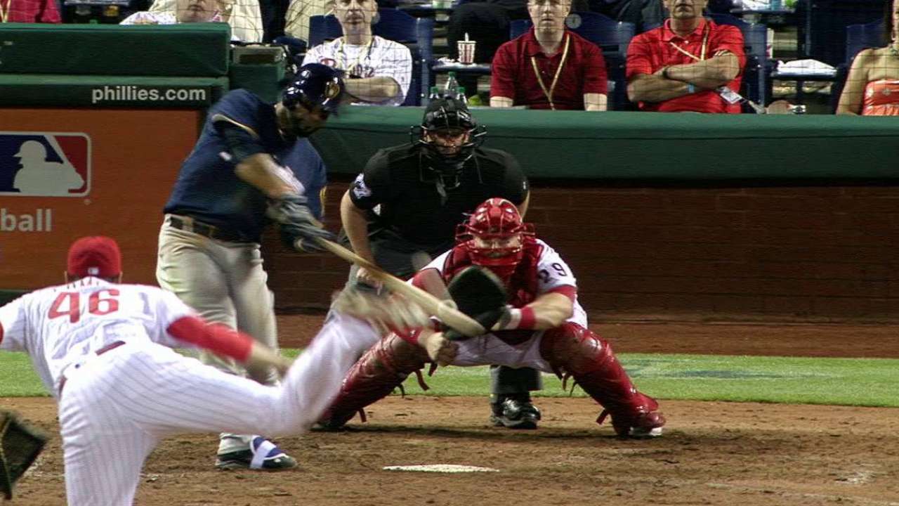 Villar's two-run homer