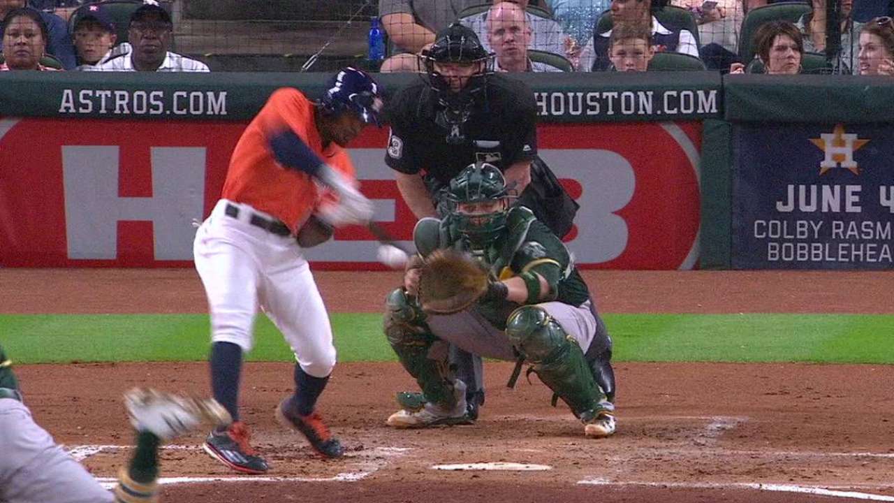 Kemp's two-run triple