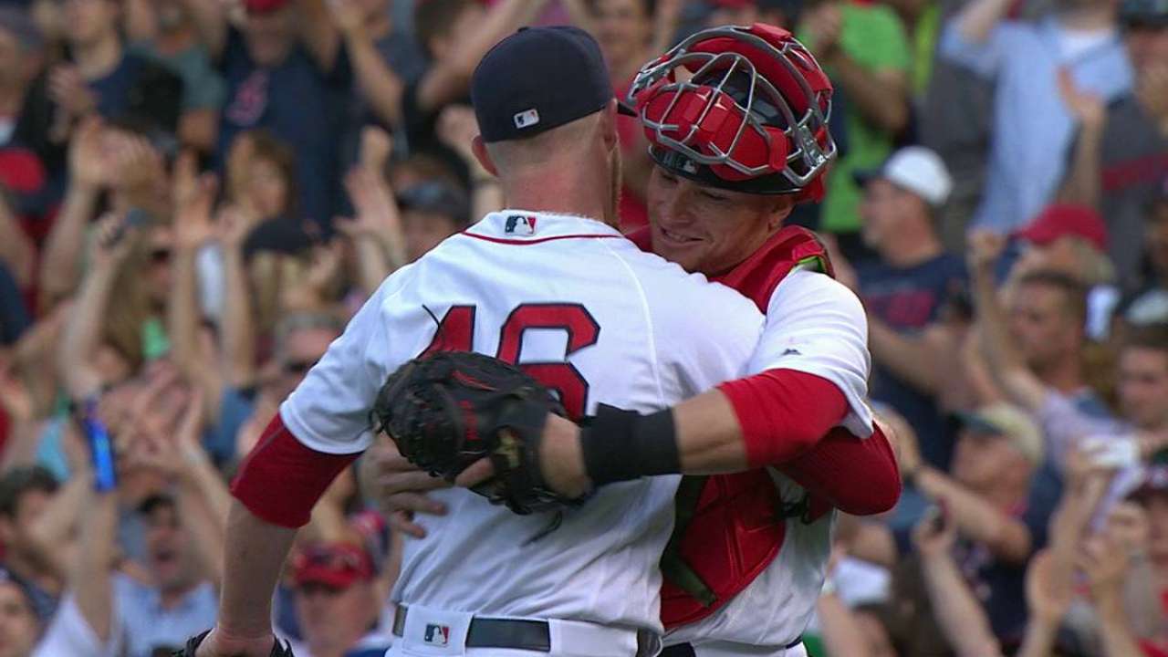 Kimbrel seals the win in the 9th