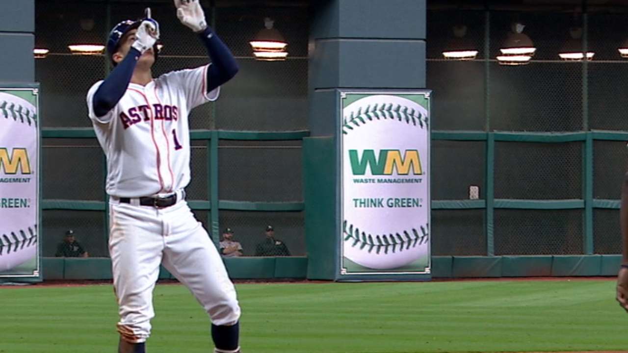 Correa's three-hit game