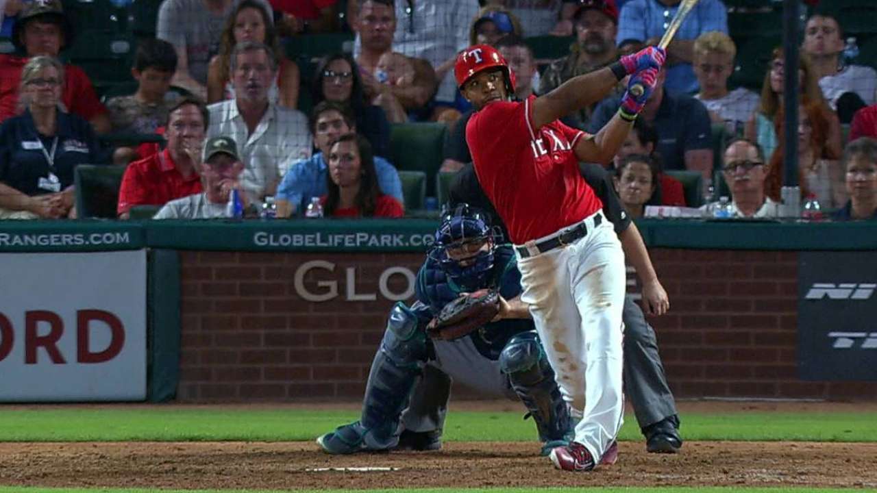 Andrus, Pérez unen fuerzas y Rangers ganan a Seattle