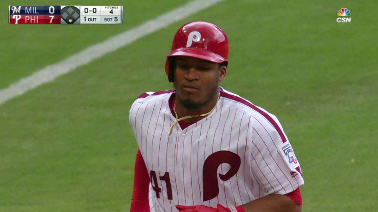 Paredes' three-run homer