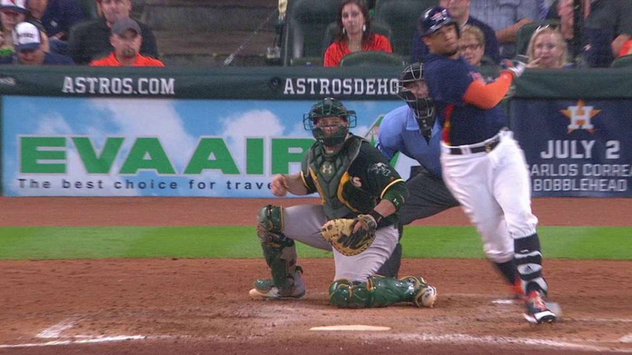 Gomez's solo home run
