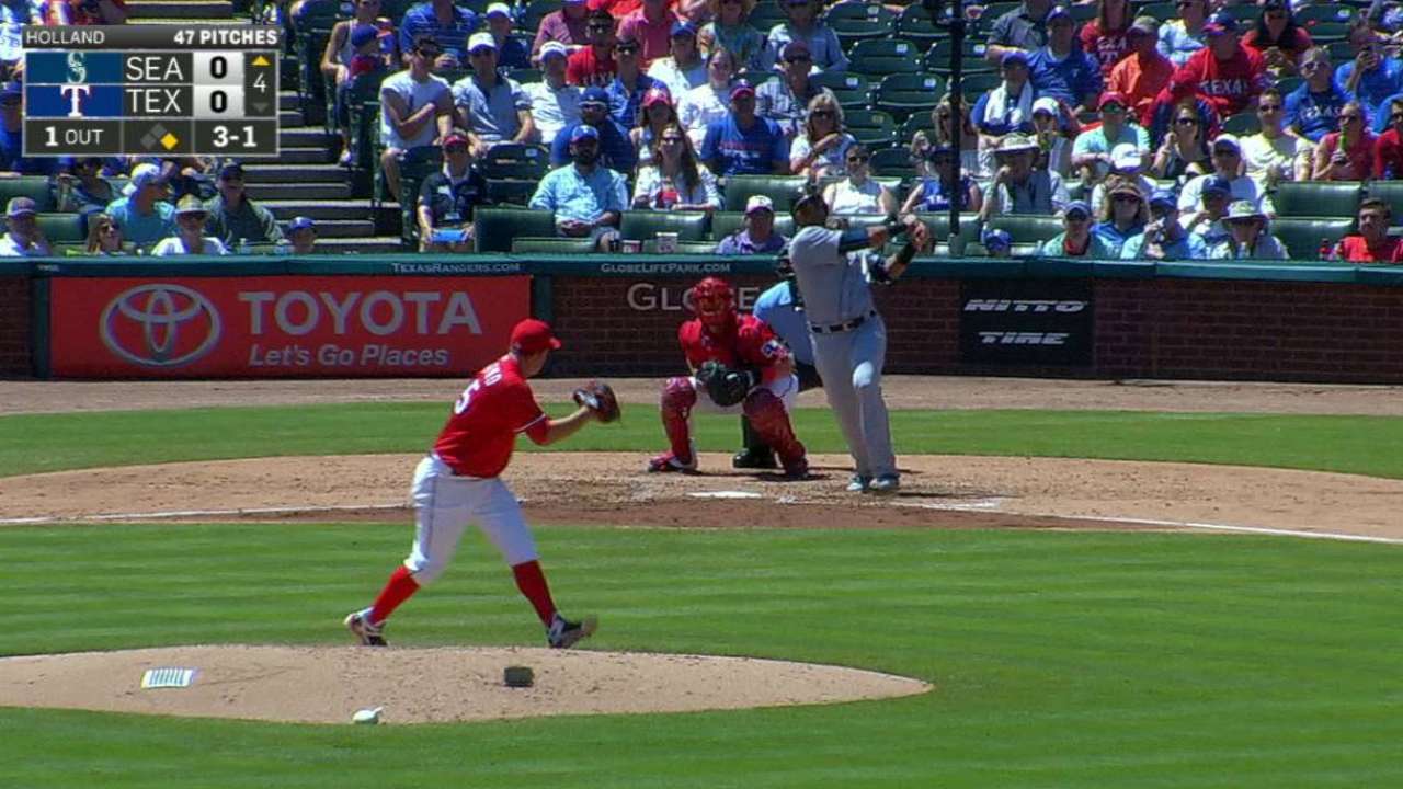 Cruz's two-run homer