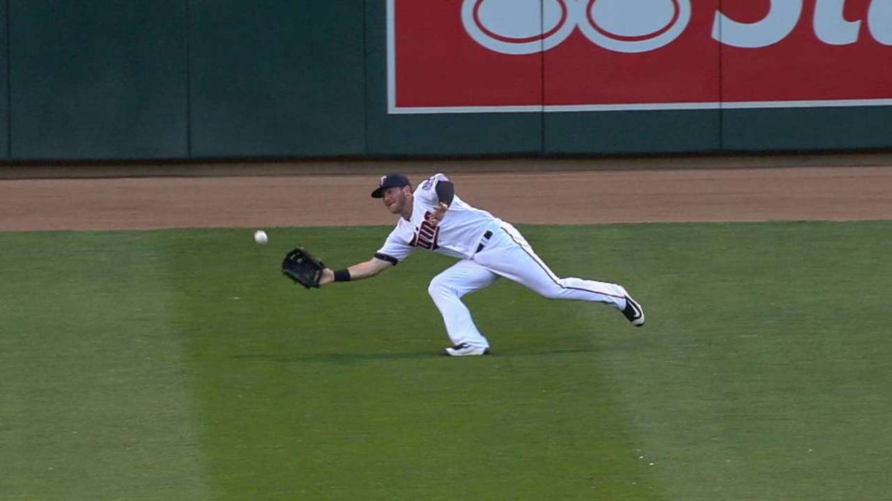 Grossman's diving catch