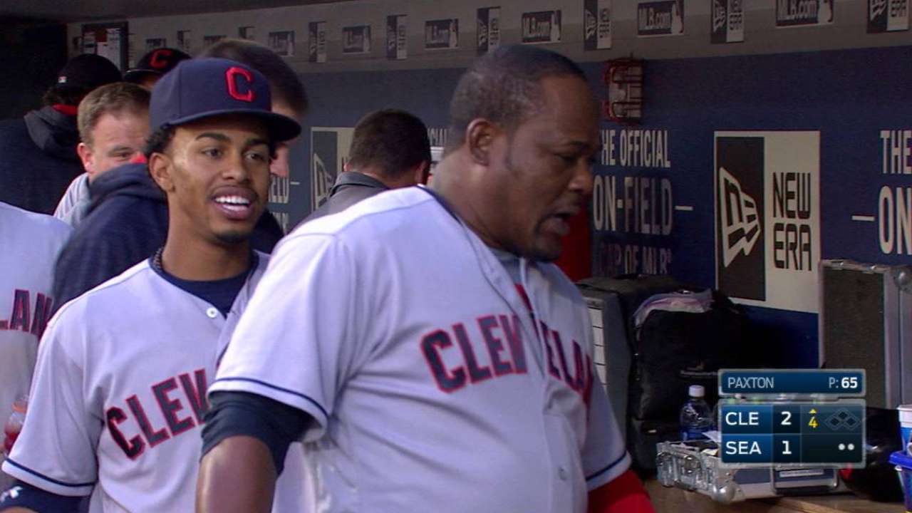 Uribe's sac fly to right