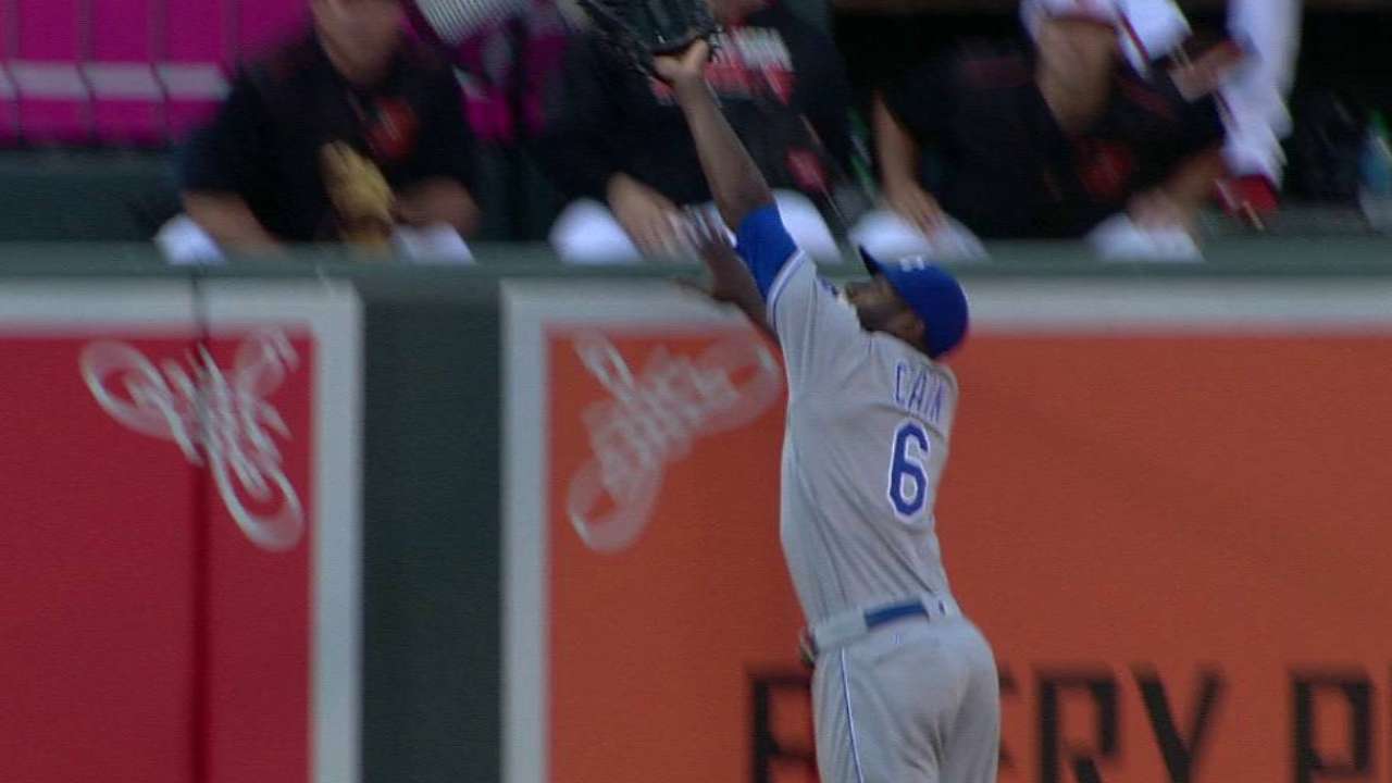 Cain-do-it: Lorenzo robs Alvarez of HR