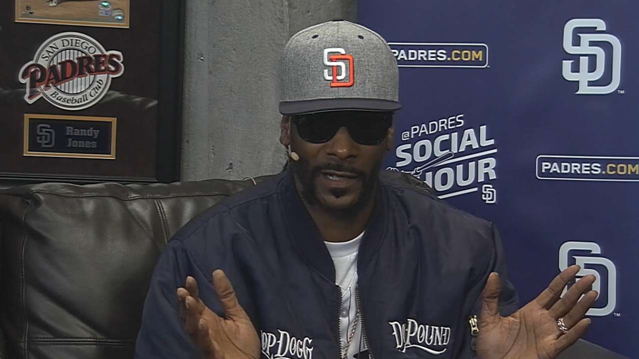 Padres Social Hour: Snoop Dogg