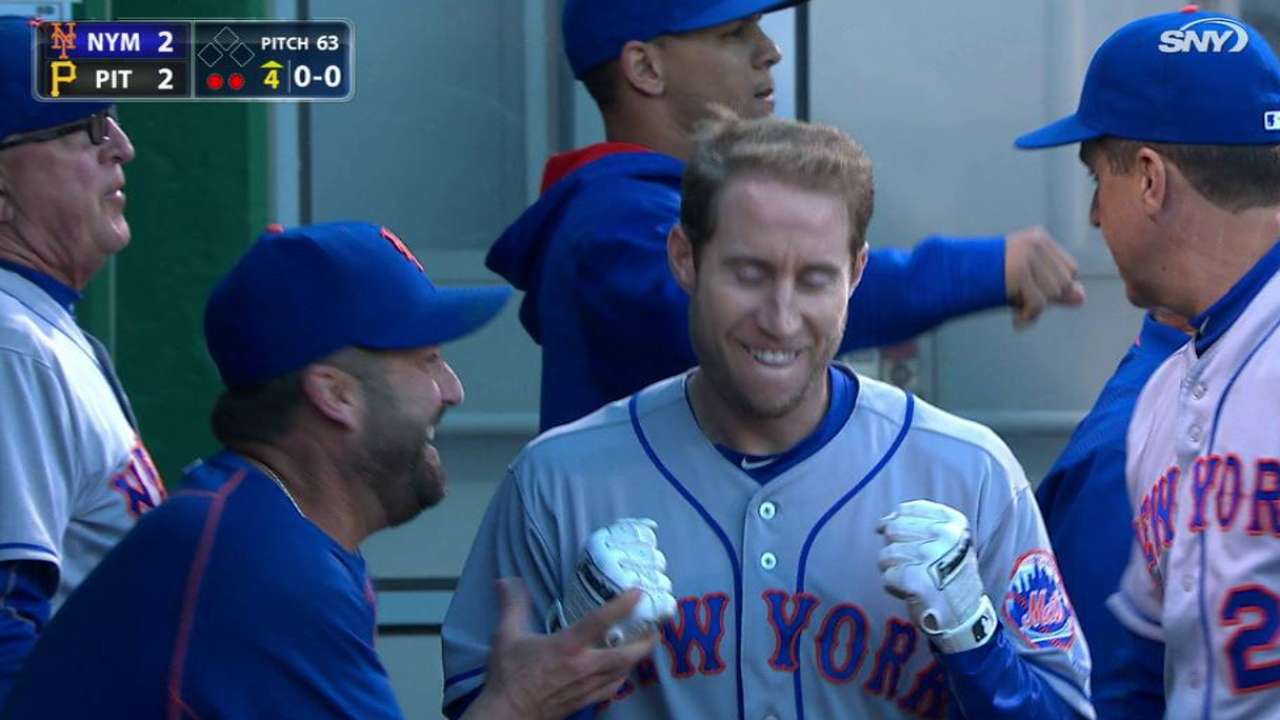 Kelly's two-run homer
