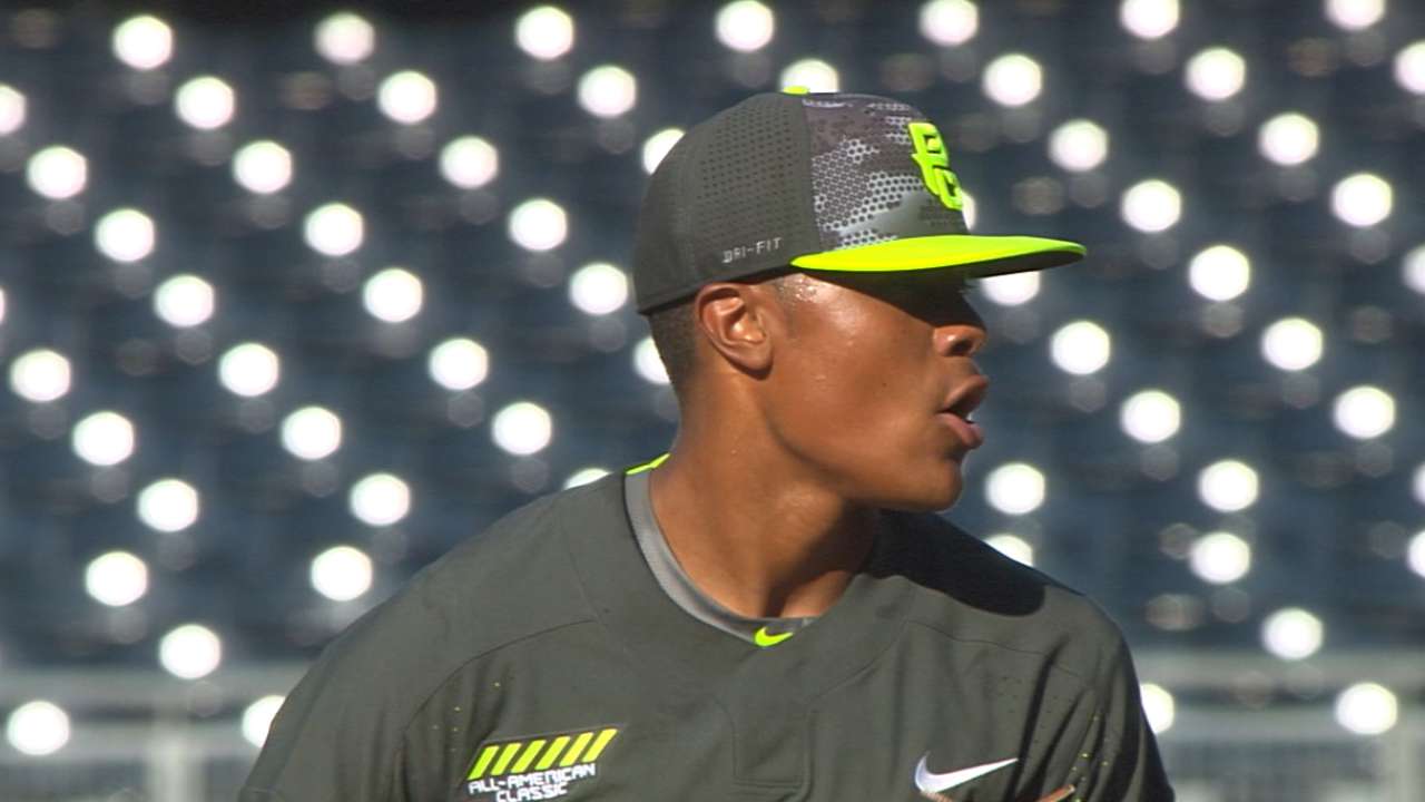 Padres draft RHP Lawson No. 71