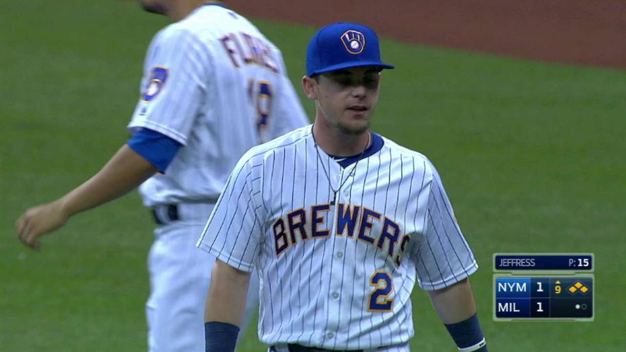 Gennett's over-the-shoulder grab