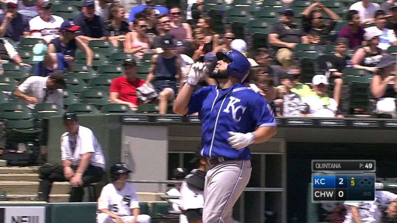 Reales respaldaron a Danny Duffy con poder vs. White Sox