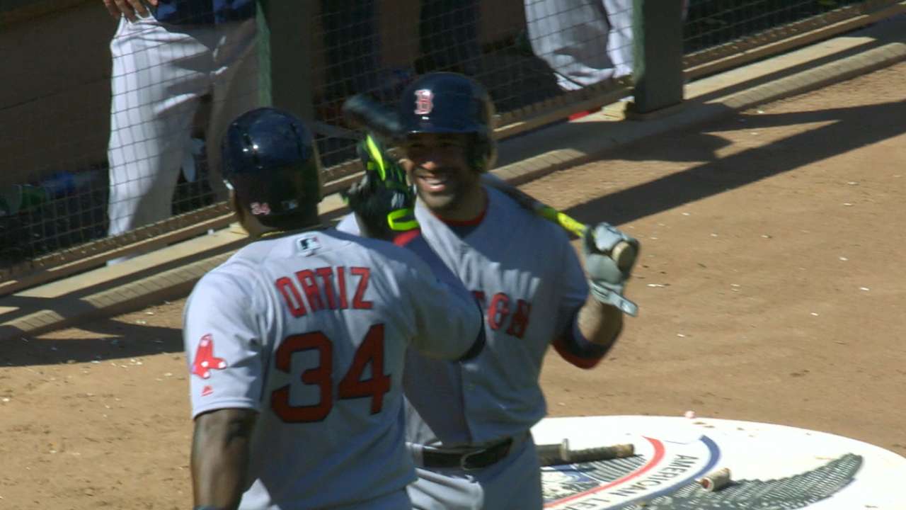Red Sox plate five in the 8th