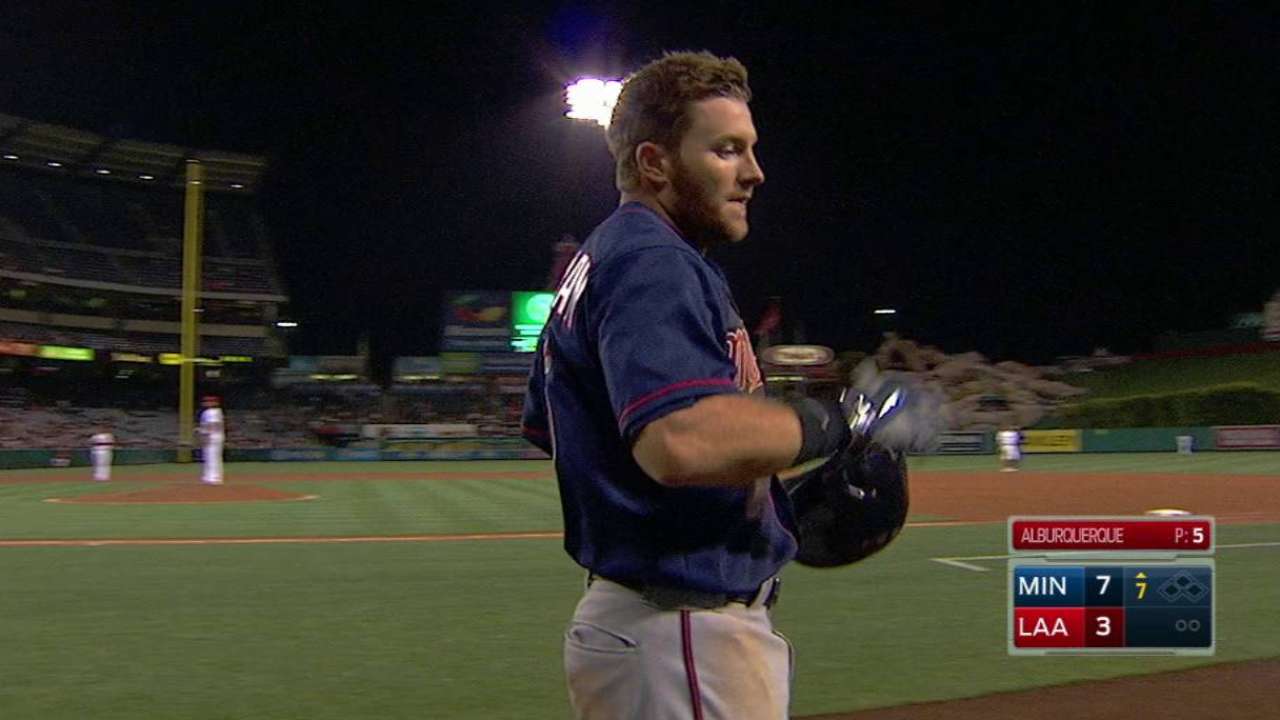 Grossman cements himself in Twins' lineup