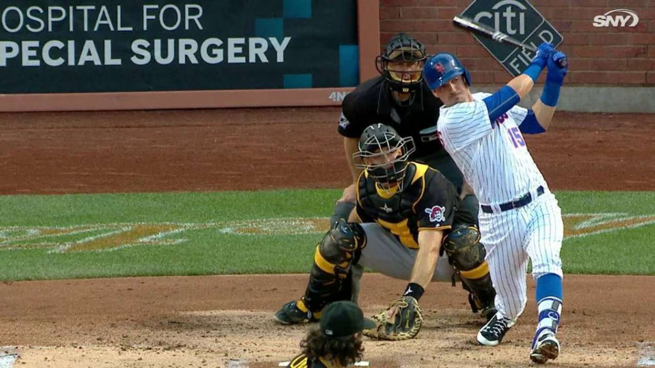 Reynolds' two-out two-run double