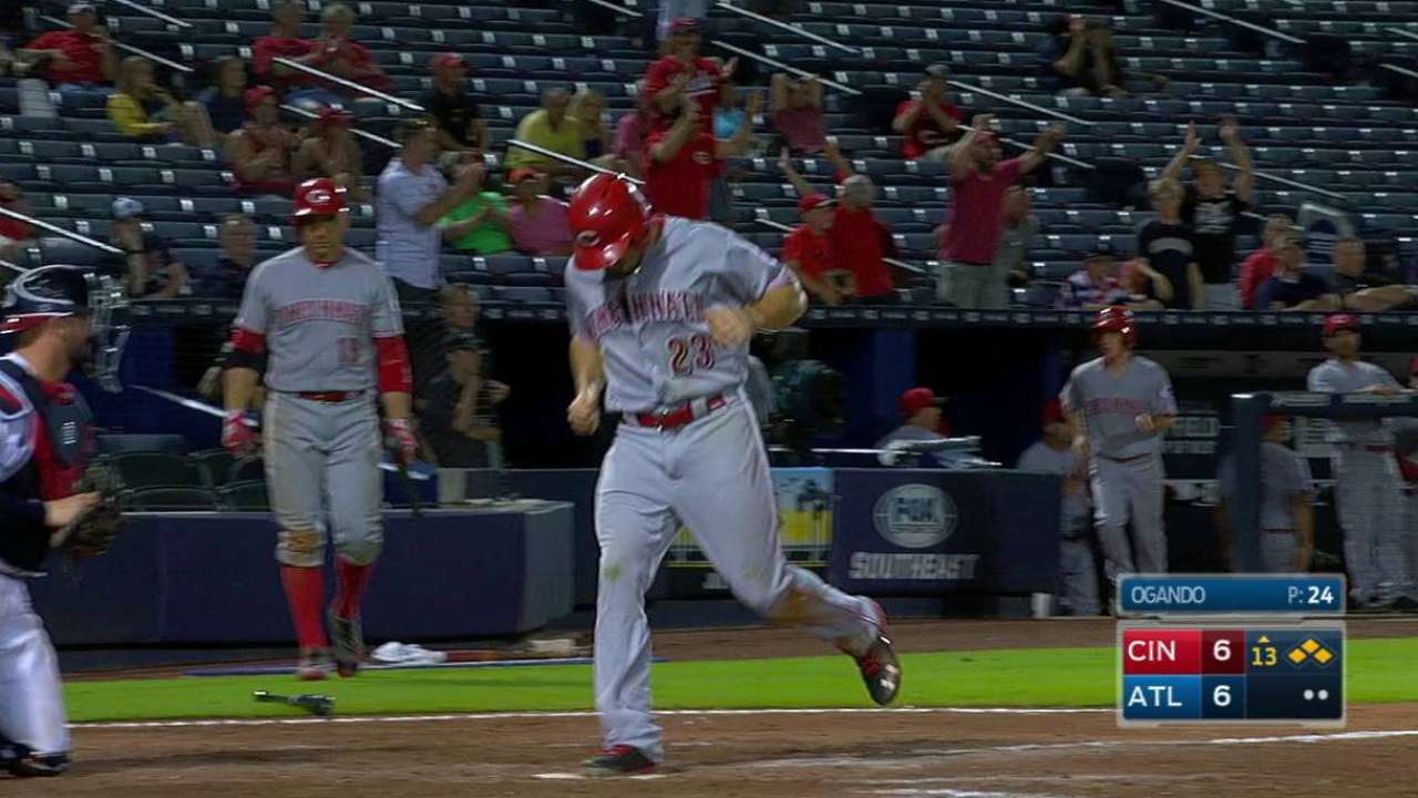 Peraza's bases-loaded walk