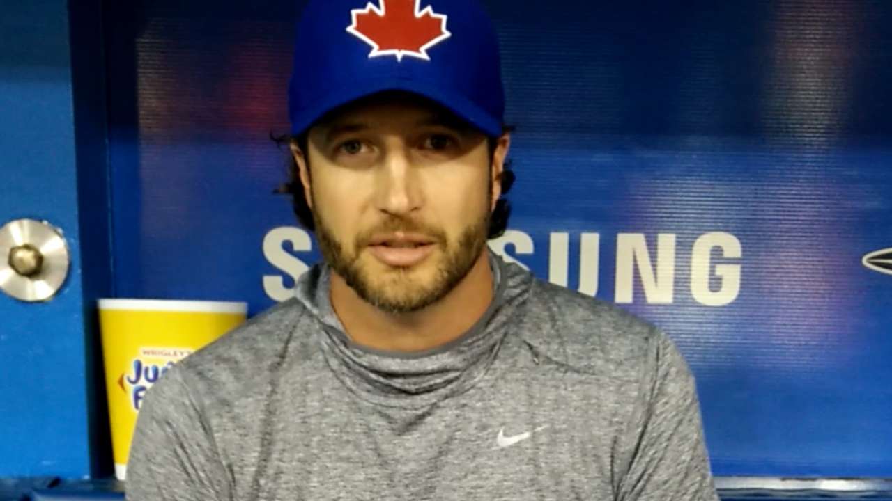 Connection to Blue Jays draws Grilli, dad closer