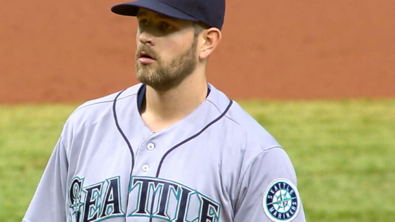 Paxton seizes opportunity, picks up first win