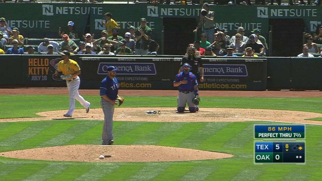 Alonso's walk ends perfect game