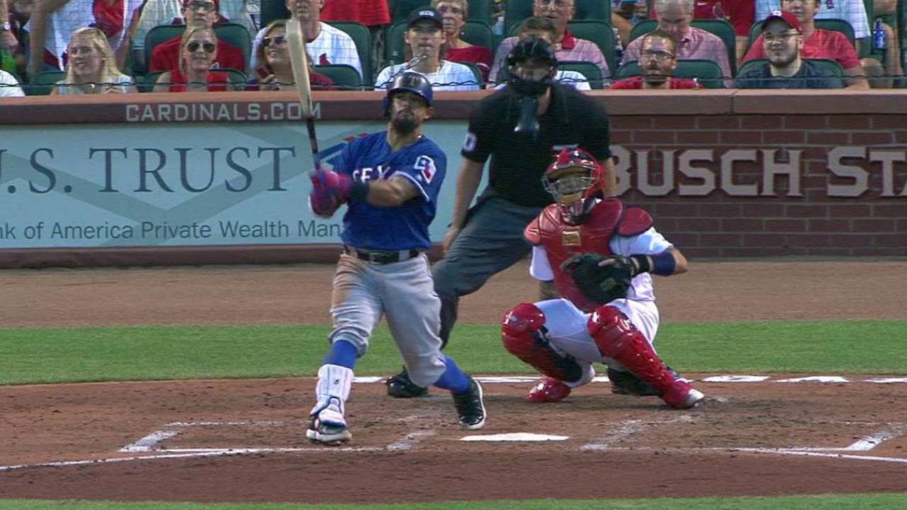 Hamels outduels Wacha; Odor's HR the difference
