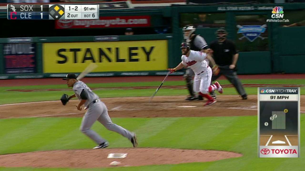 Quintana avoids broken bat