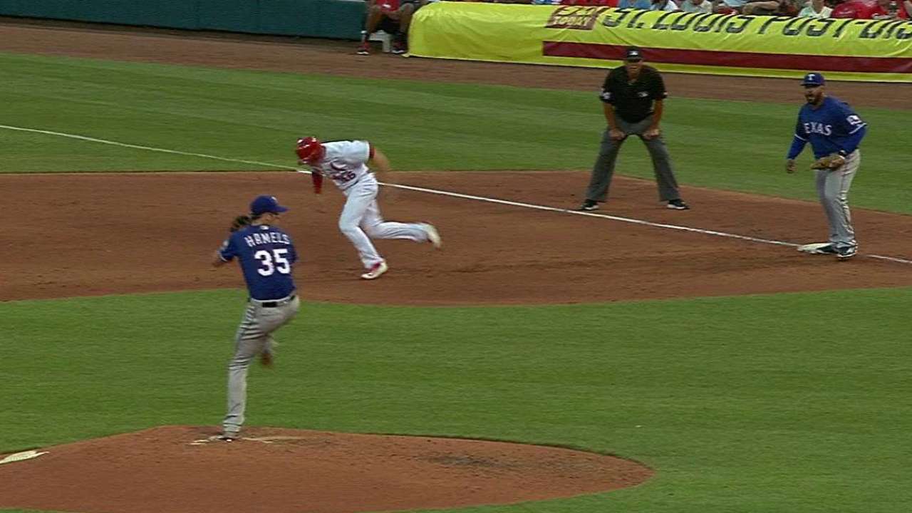 Diaz steals second