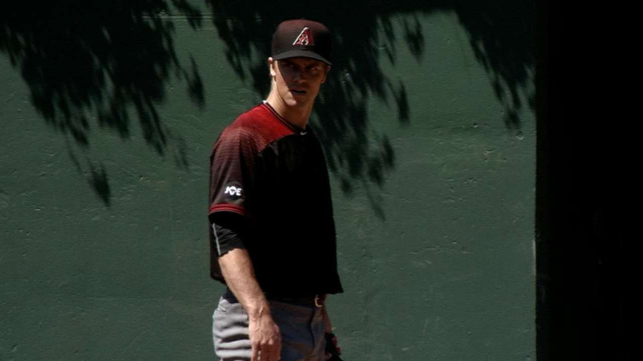 Zack Greinke hilvana séptimo triunfo al vencer a Filis