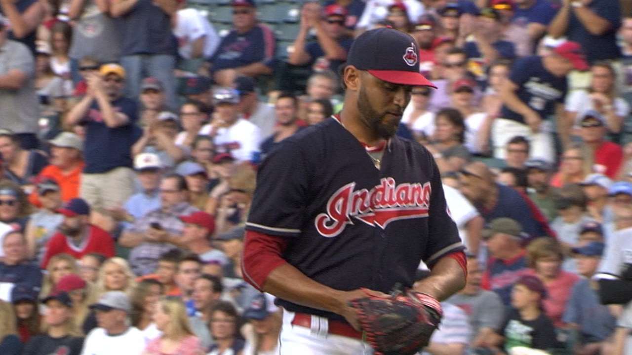 Salazar fans seven in win