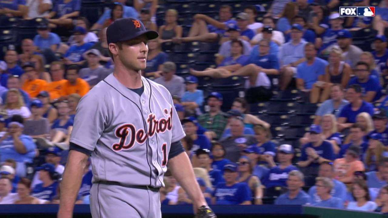 Romine pitches