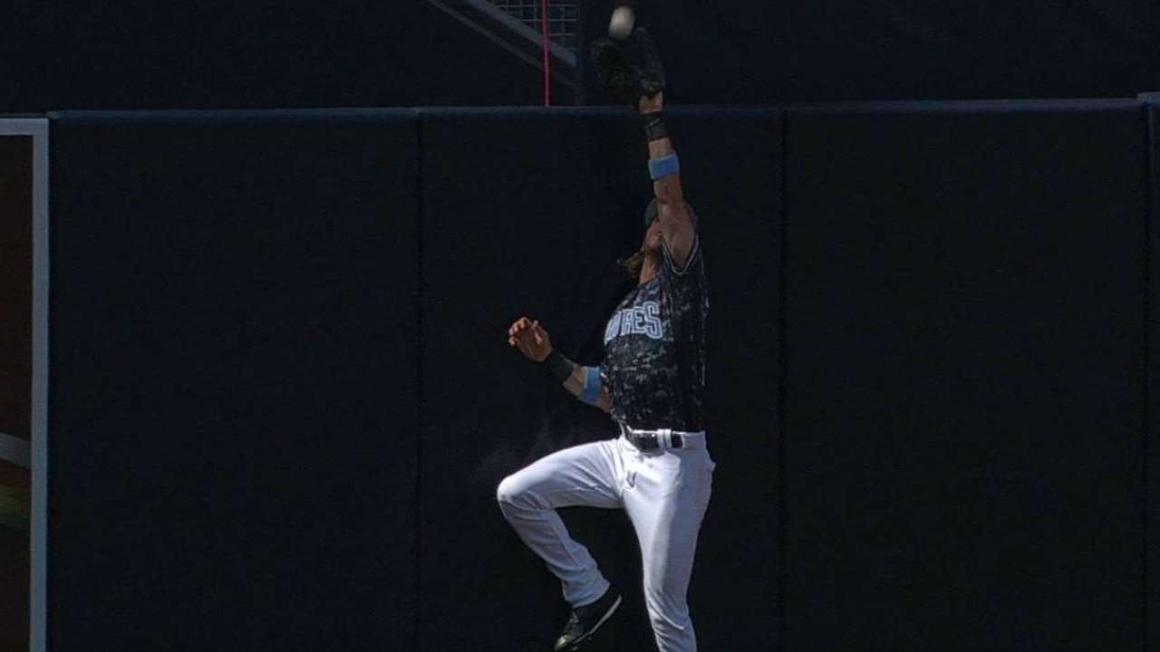 Jankowski's leaping catch