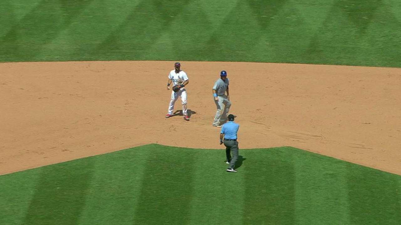 Routine grounder changes complexion of inning, game