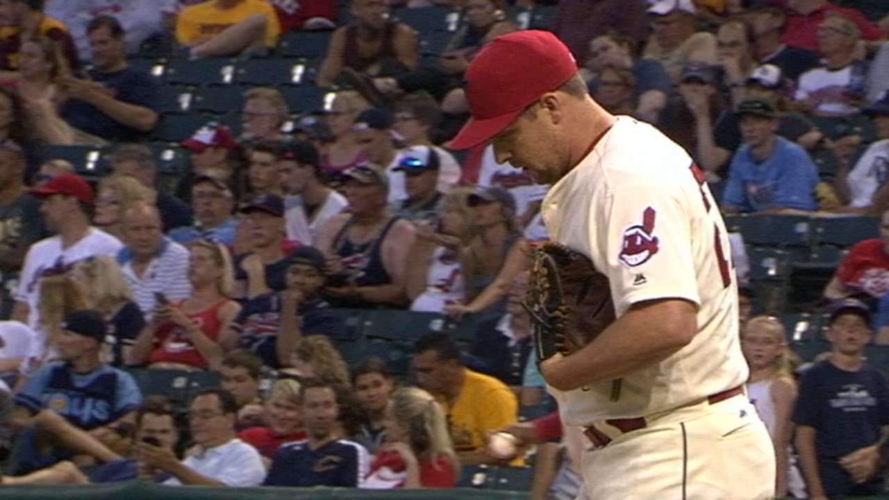 Francona values Shaw's stamina, honesty