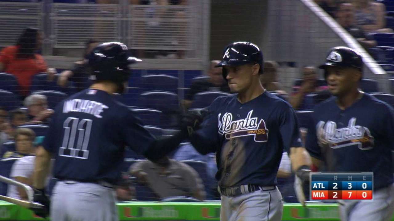 Peterson's game-tying home run