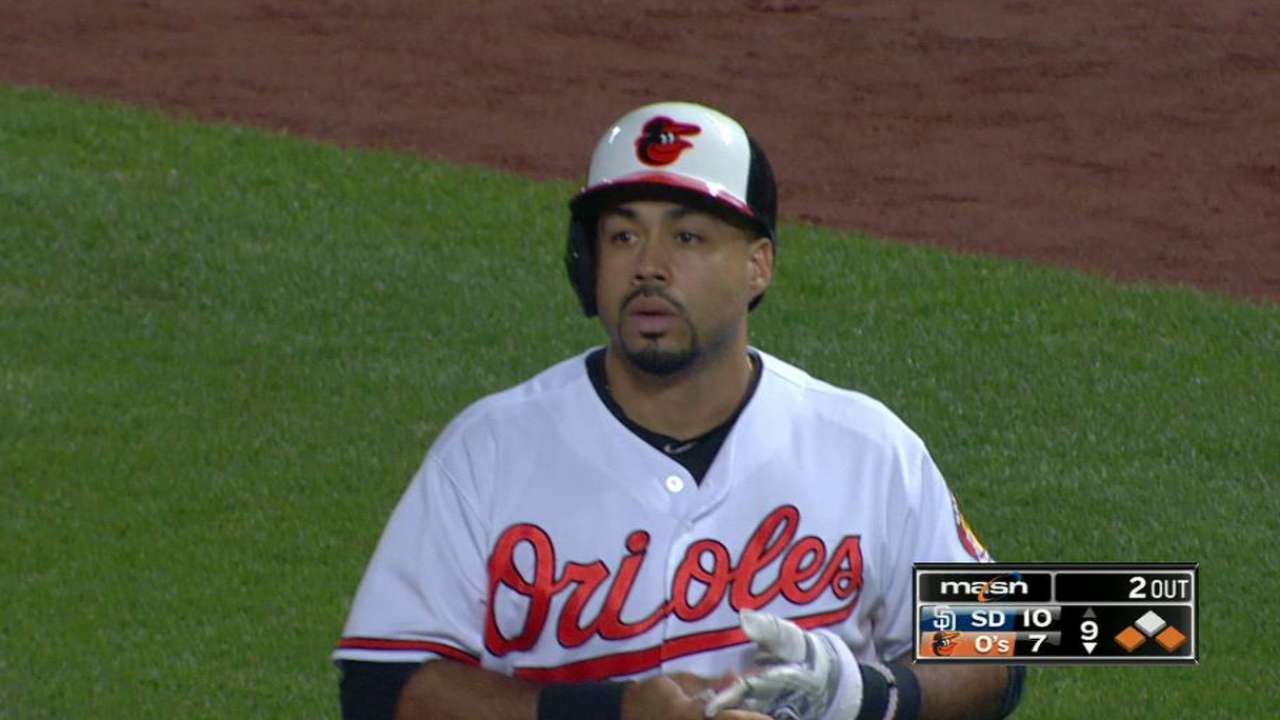 Alvarez's RBI single in the 9th
