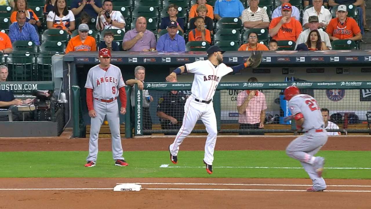Astros retire Trout on review