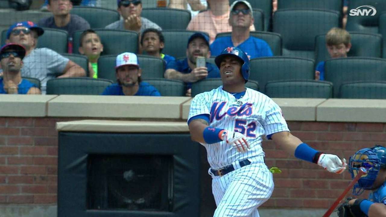 Céspedes día a día tras sufrir un esguince en la muñeca izquierda