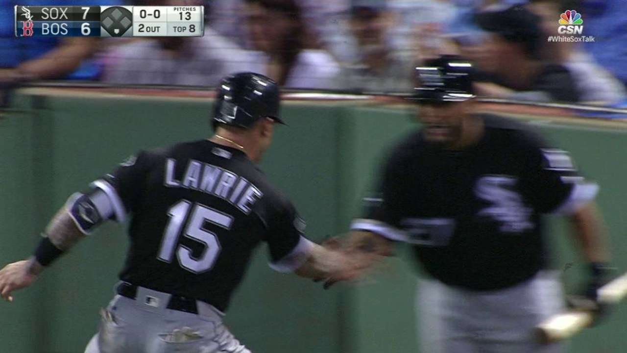White Sox rekindle spark, on verge of sweep