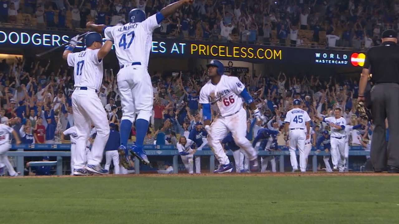 Error de Michael Taylor en la novena hizo ganar a Dodgers Error de Michael Taylor en la novena hizo ganar a Dodgers