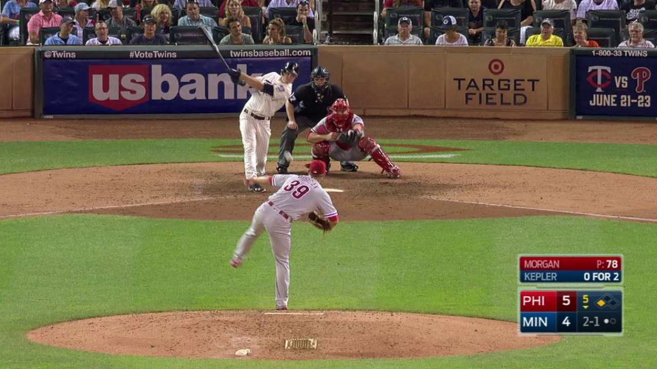 Kepler atones for error in a big way vs. Phils