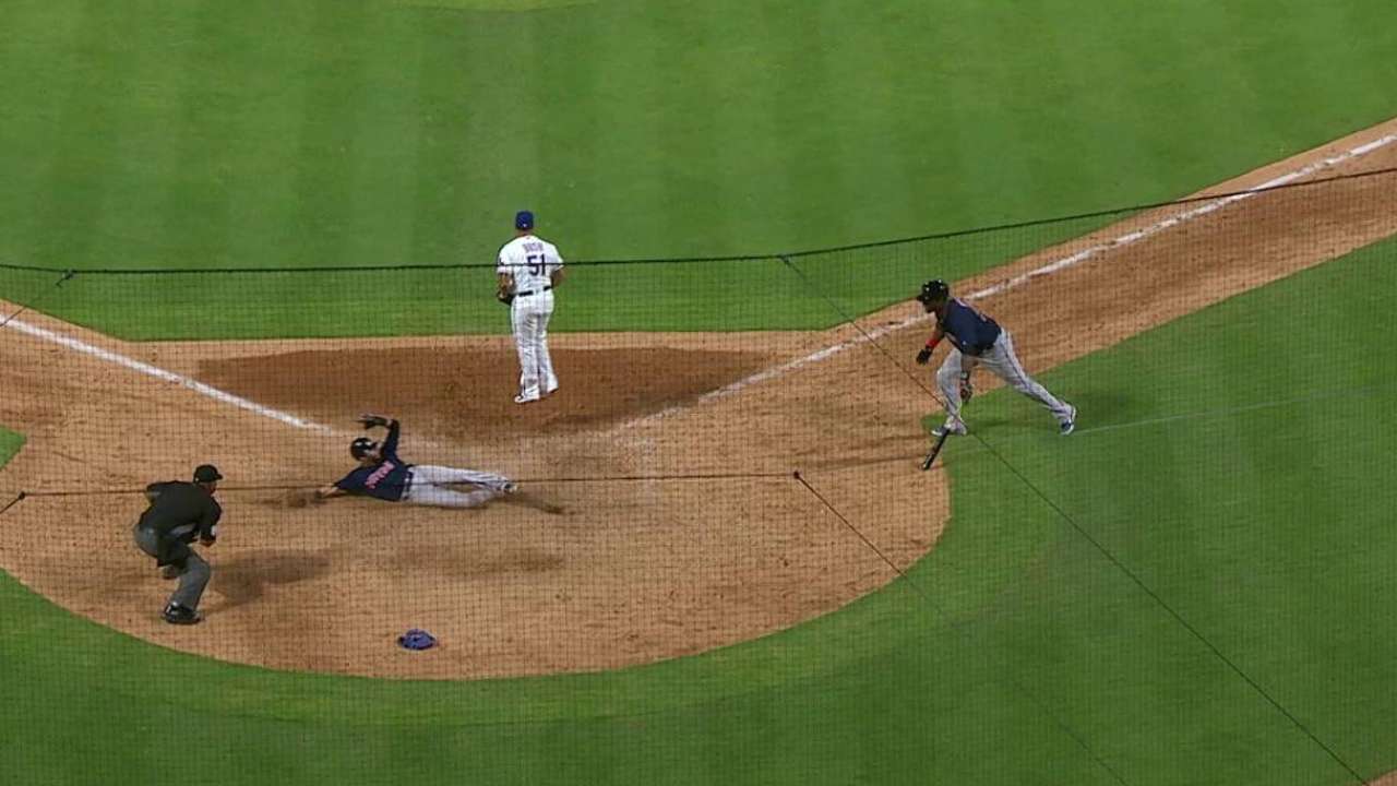Pedroia races home on wild pitch