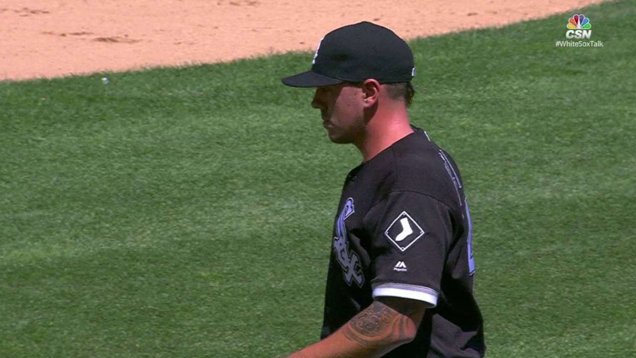 Beck sits down Saunders