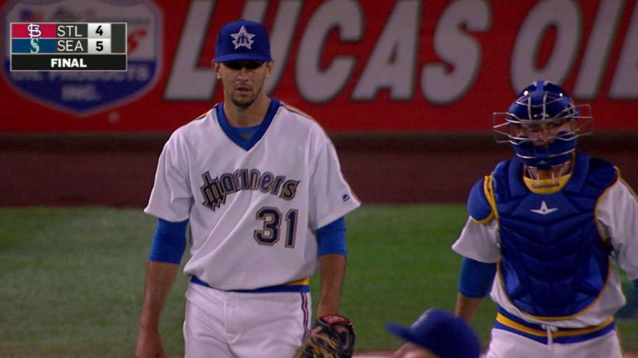 Cishek notches the save