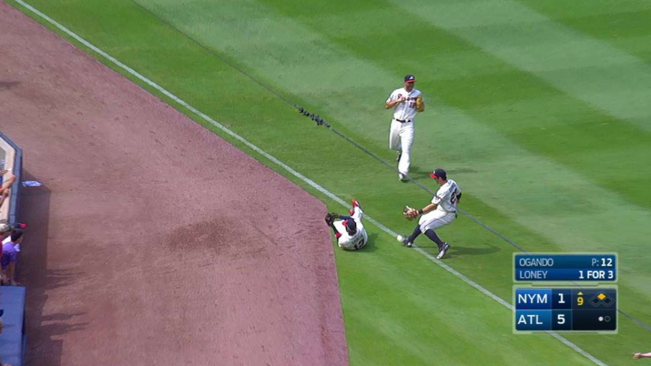 Garcia's sliding basket catch