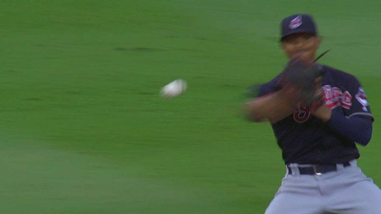 Lindor's smooth defensive play